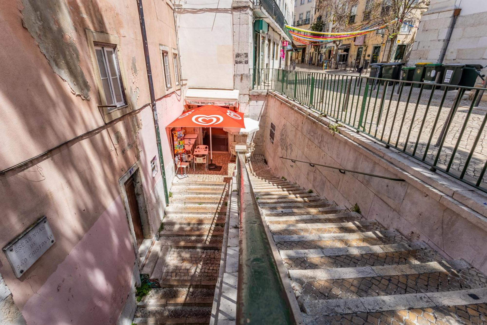 Gralhas Suites Lisboa Εξωτερικό φωτογραφία